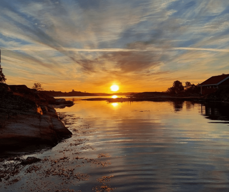 Bibelen – En Kilde til Visdom,     Ikke En&nbsp;Lovbok